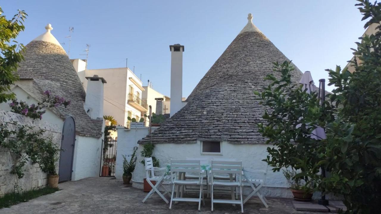 アルベロベッロ Trullo Al Vicoletto Al Civico 10, Civico 8, Civico 7ヴィラ エクステリア 写真