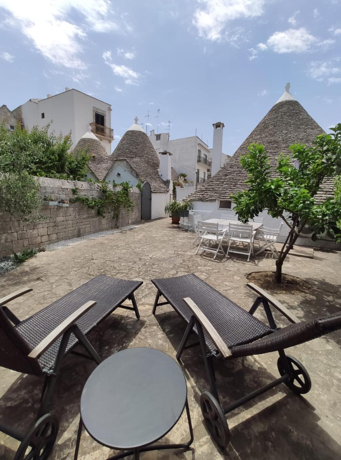 アルベロベッロ Trullo Al Vicoletto Al Civico 10, Civico 8, Civico 7ヴィラ エクステリア 写真